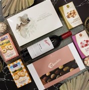 PENFOLDS BIN 8 LUXURY SWEET TREATS HAMPER